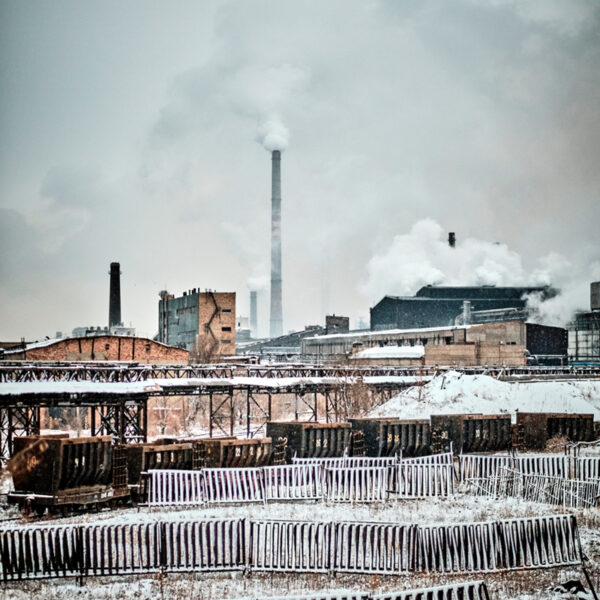 White fences. Steelworks, Temirtau, Esther Garrison | EST_ART Space Alcobendas, Madrid