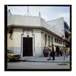 Casa de Baño Alvarado calle Bravo Murillo 1978. Juan Miguel Sánchez Vigil & Manuel Durán Blázquez, Fotografía Analógica, WhiteBlanace 2025 | EST_ART Space, Alcobendas, Madrid