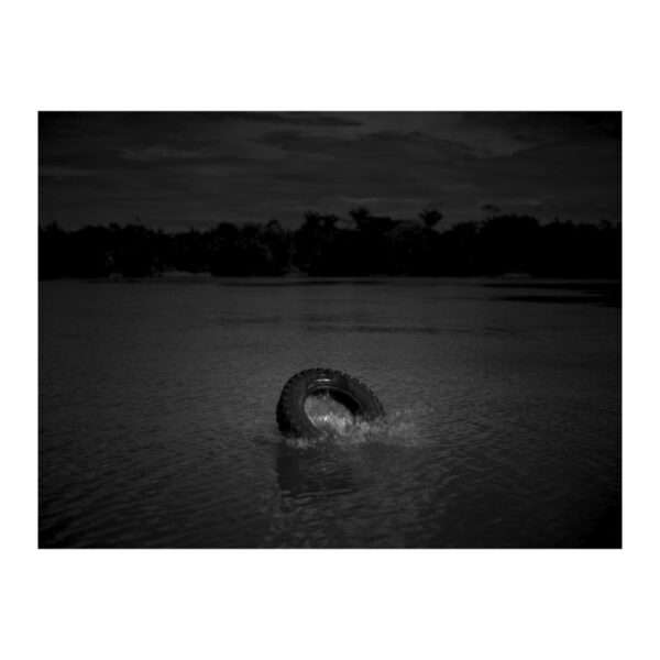 Llegada de los occidentales al Río de las Amazonas, Fotografía, Enrique Pezo, WhiteBlanace 2025 | EST_ART Space, Alcobendas, Madrid