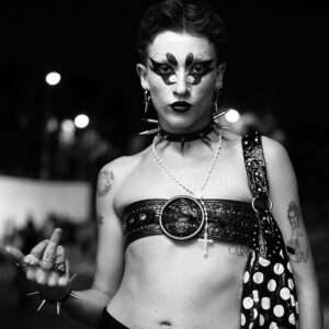 Punk, sangre y maquillaje, Fotografía digital, Víctor Pantoja Domínguez, WhiteBlanace 2025 | EST_ART Space, Alcobendas, Madrid
